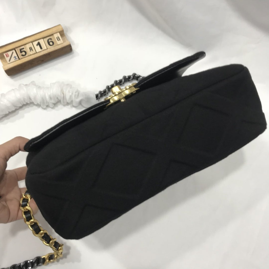 Designer Handbags Chanel 198