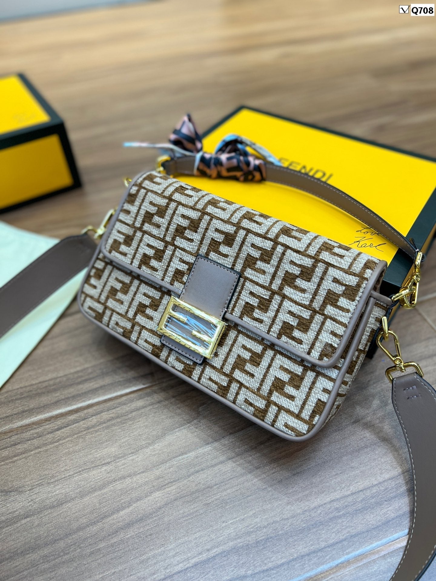 Luxury  Bags Fendi 267