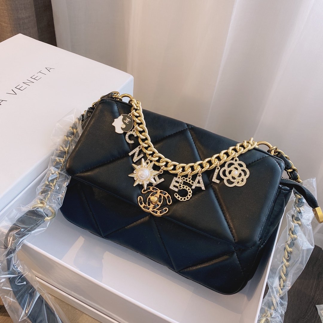 Designer Handbags Chanel 064