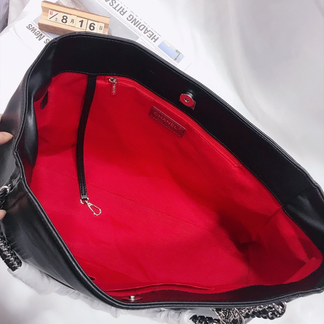 Designer Handbags Chanel 210