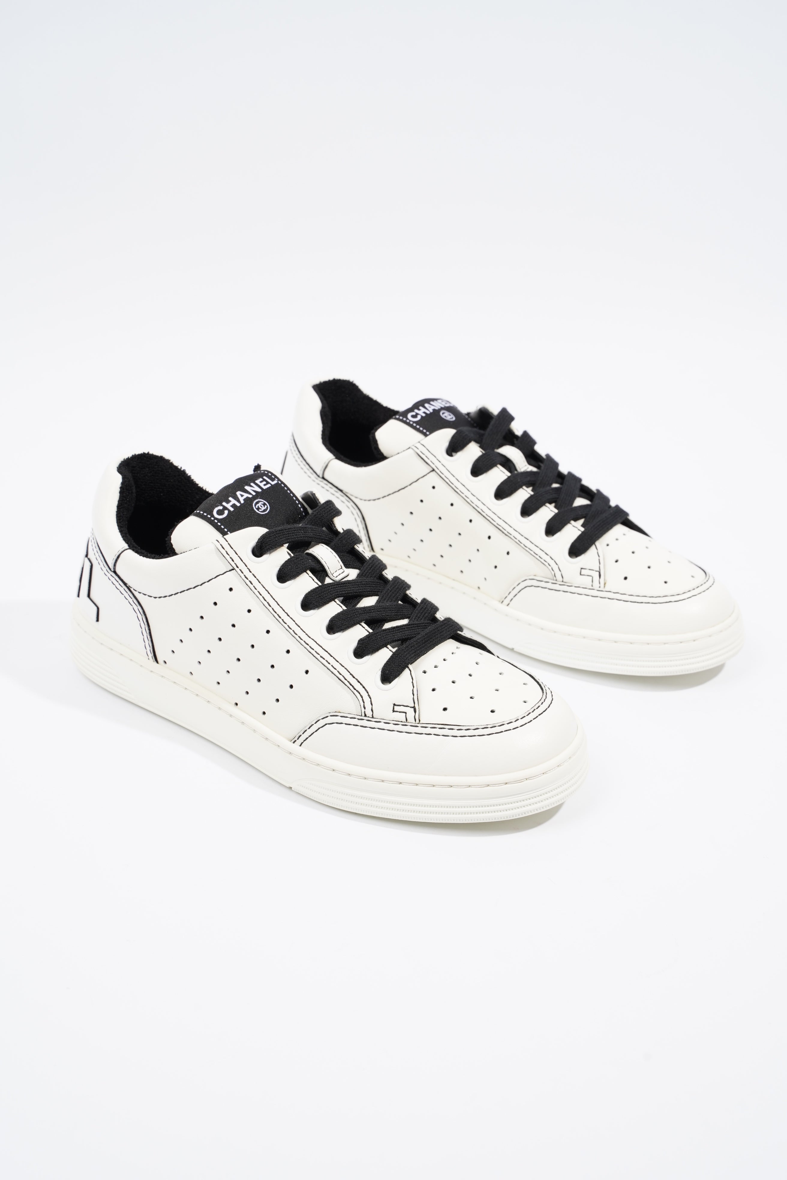 Chanel Chanel Logo White / Black Calfskin Leather EU 37 UK 4