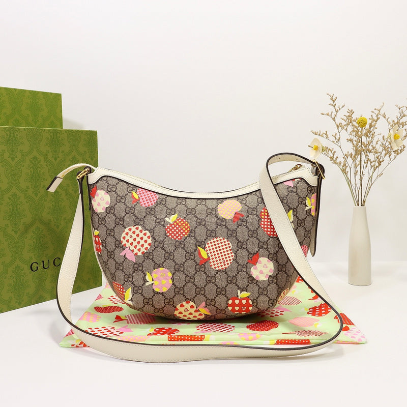 GGG - Bags District - 012