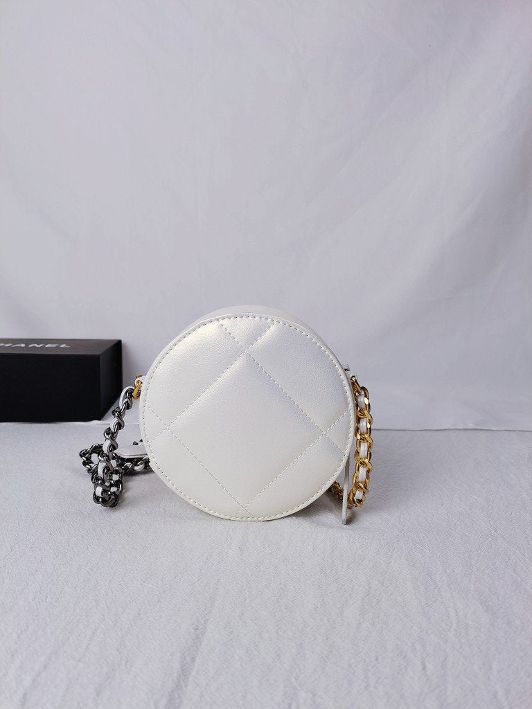 Designer Handbags Chanel 225