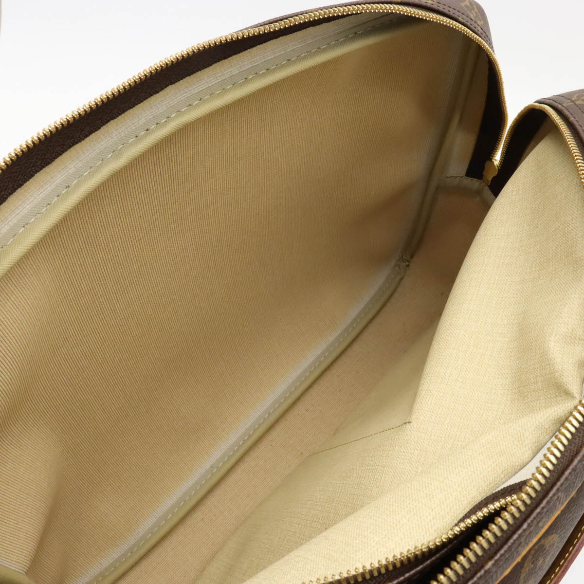 Louis Vuitton Monogram Reporter 37 Reporters GM Shoulder Bag M45252