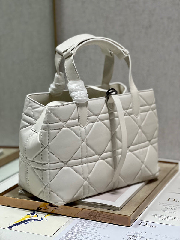 Chanel Bags - BG Bags - 2172