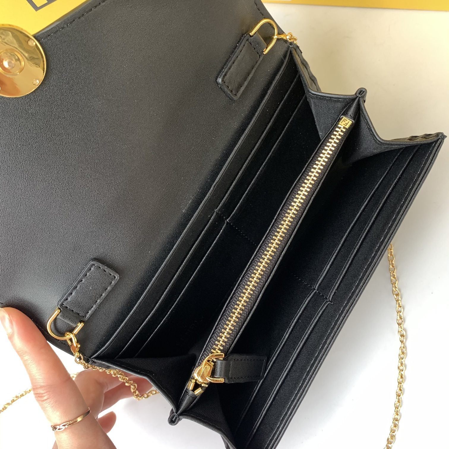 Designer Handbags Fendi 169