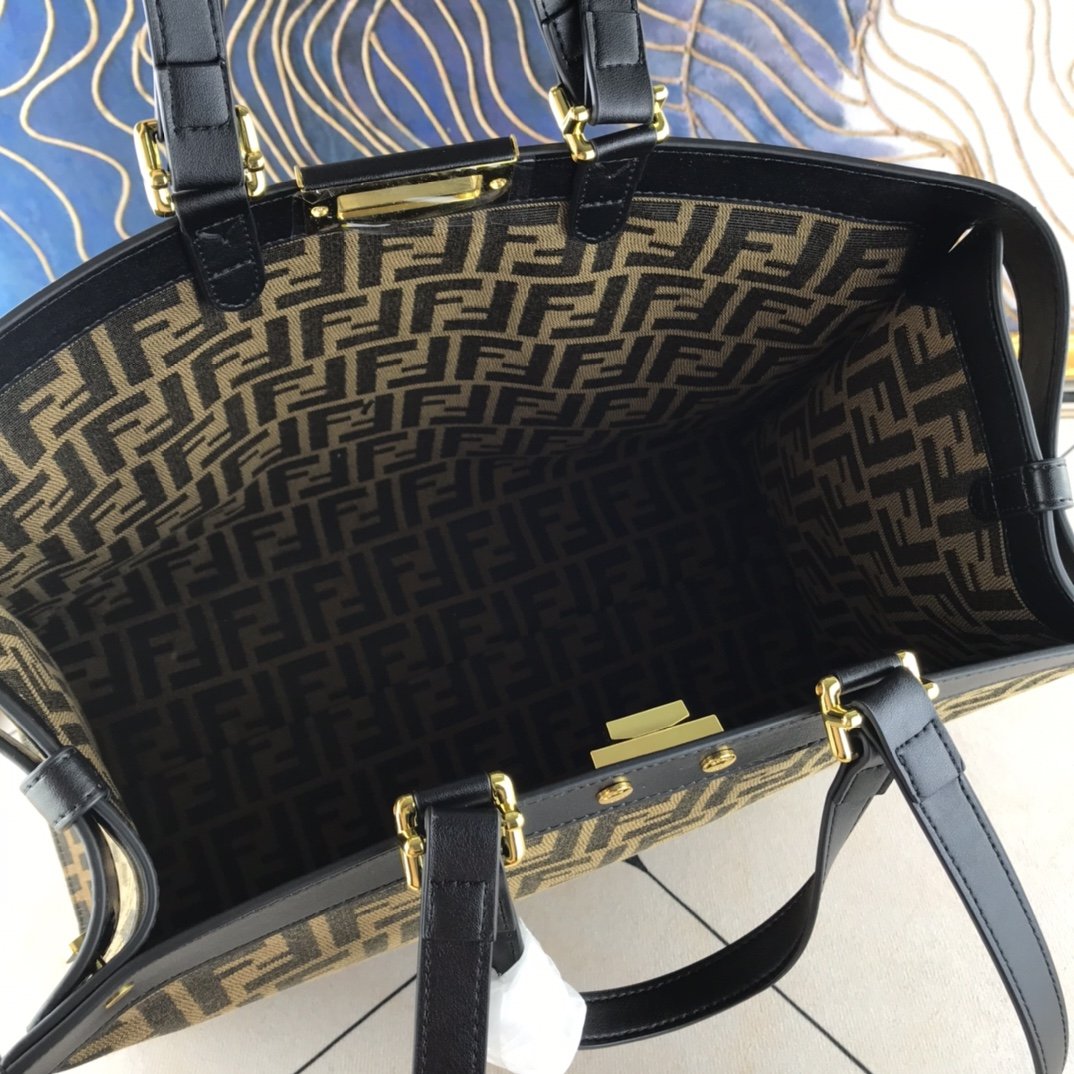 Designer Handbags Fendi 054