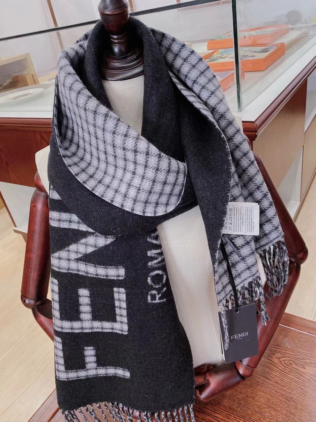 Luxury Fendi  Scarf 010