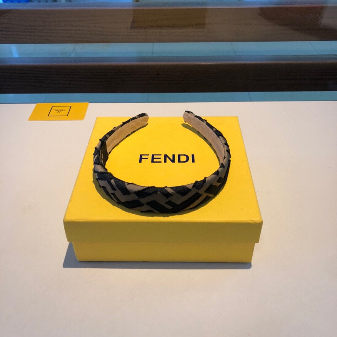 Luxury Hair Band Fendi 052