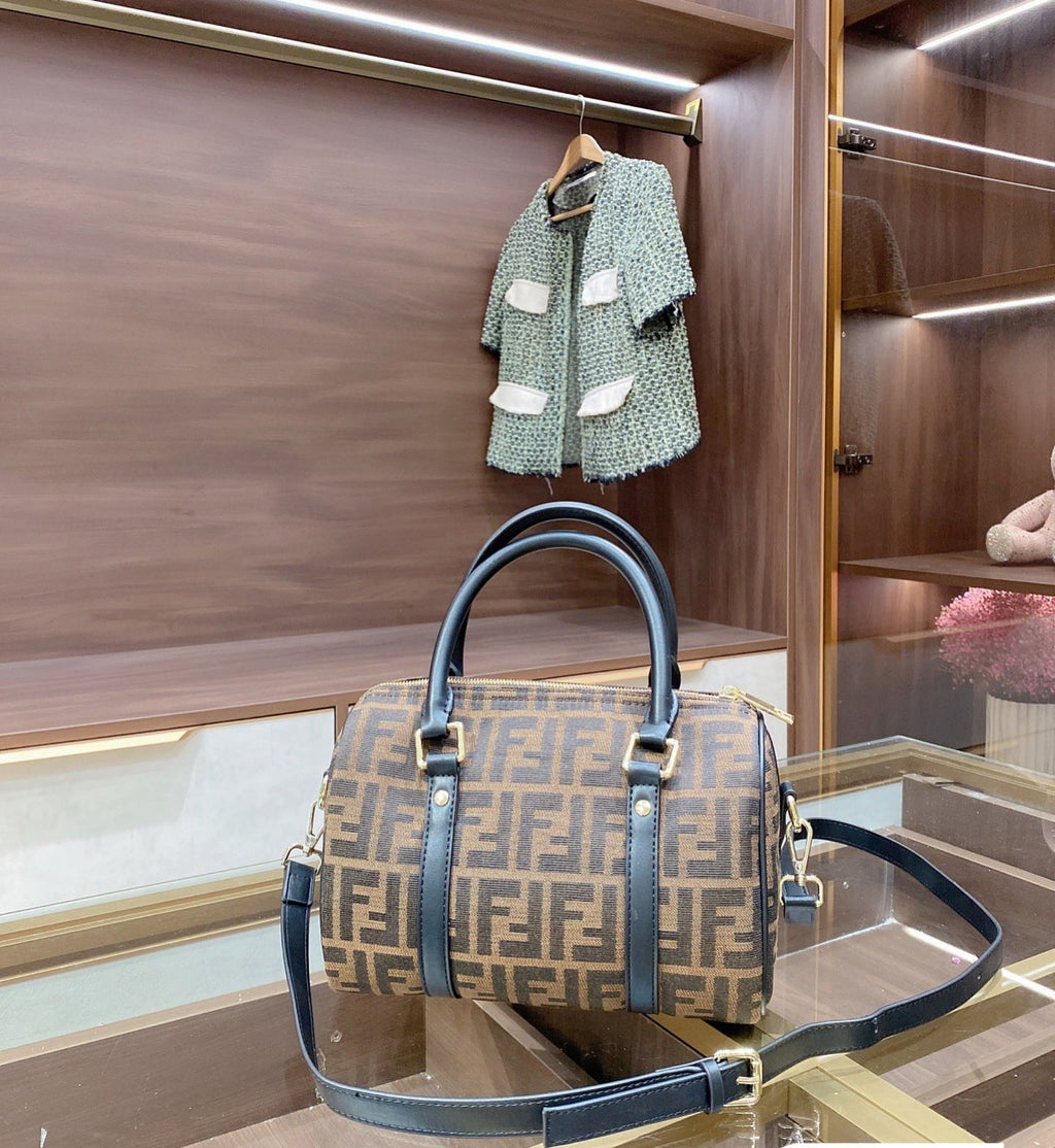 NEW Arrival Bags Fendi 151