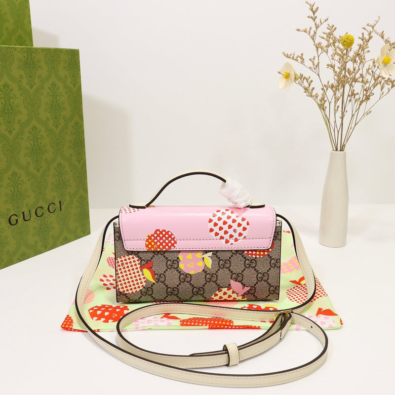 GGG - Bags District - 010