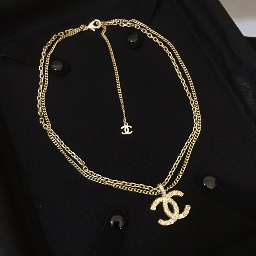 BG - Holiday Necklace chanel035