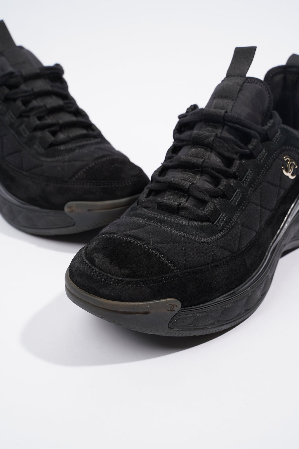 Chanel CC Logo Sneaker Black Canvas EU 39 UK 6
