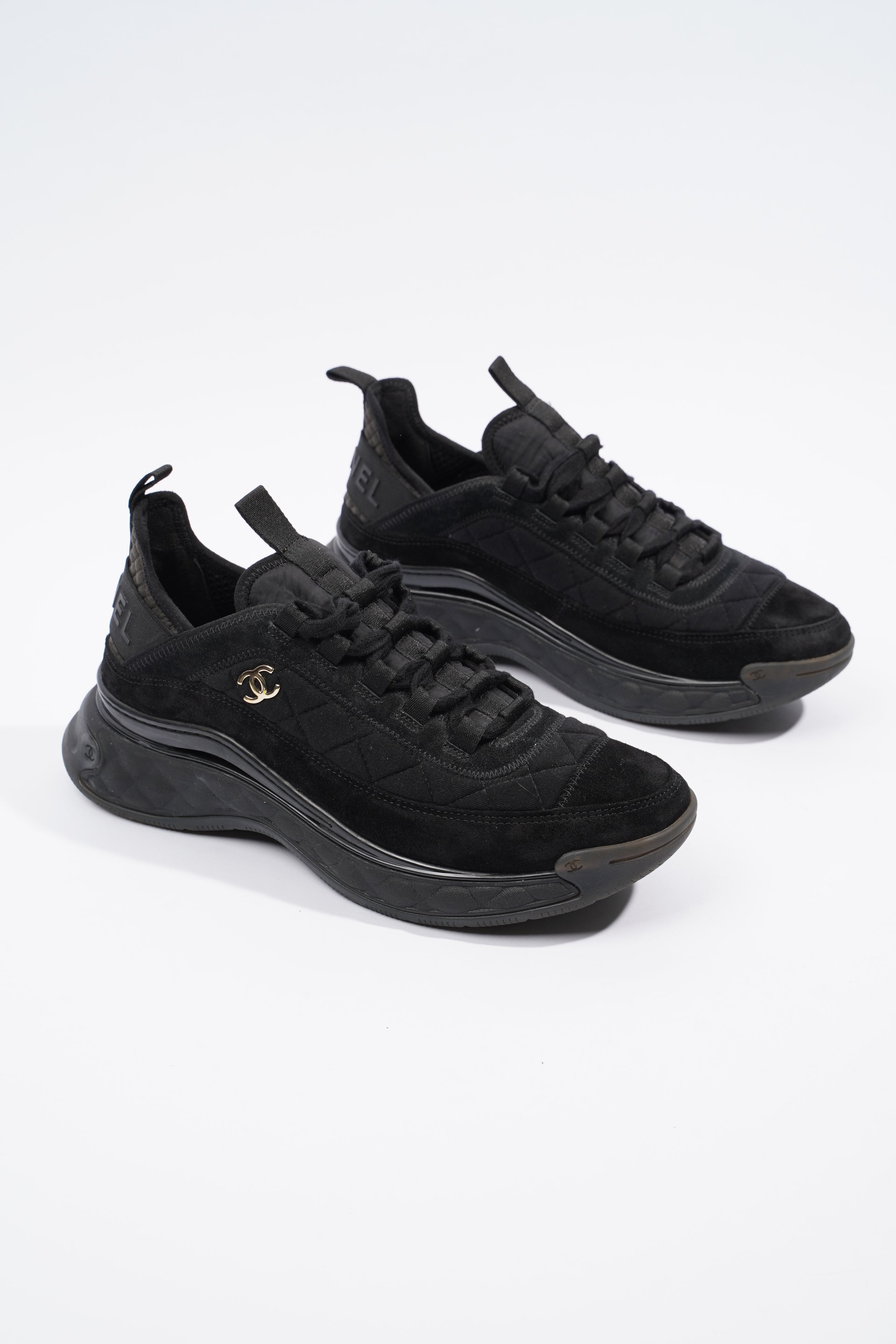 Chanel CC Logo Sneaker Black Canvas EU 39 UK 6