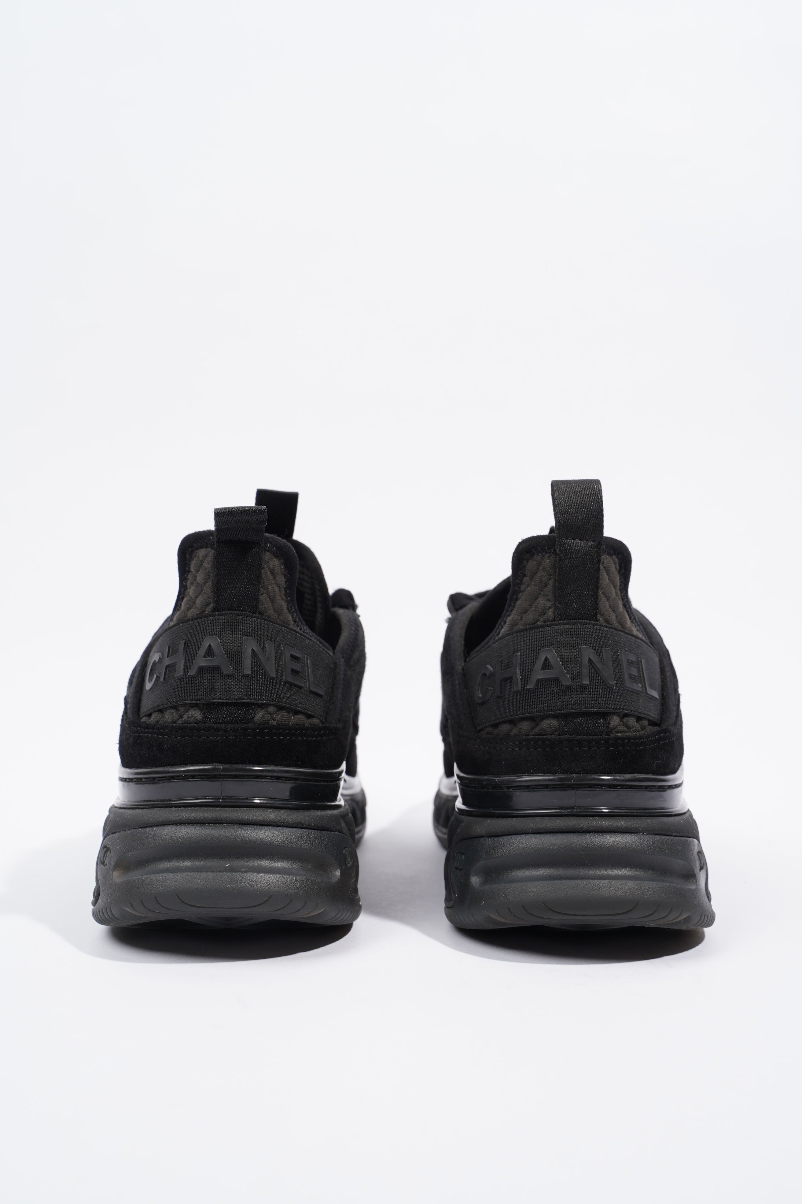 Chanel CC Logo Sneaker Black Canvas EU 39 UK 6