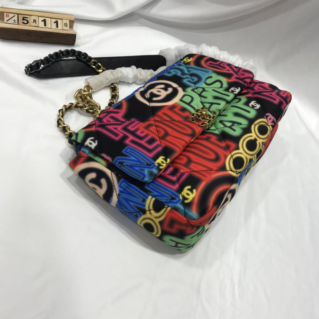 Designer Handbags Chanel 195