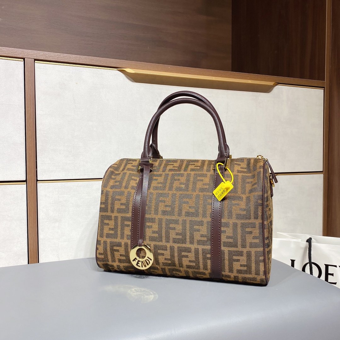 Luxury  Bags Fendi 149