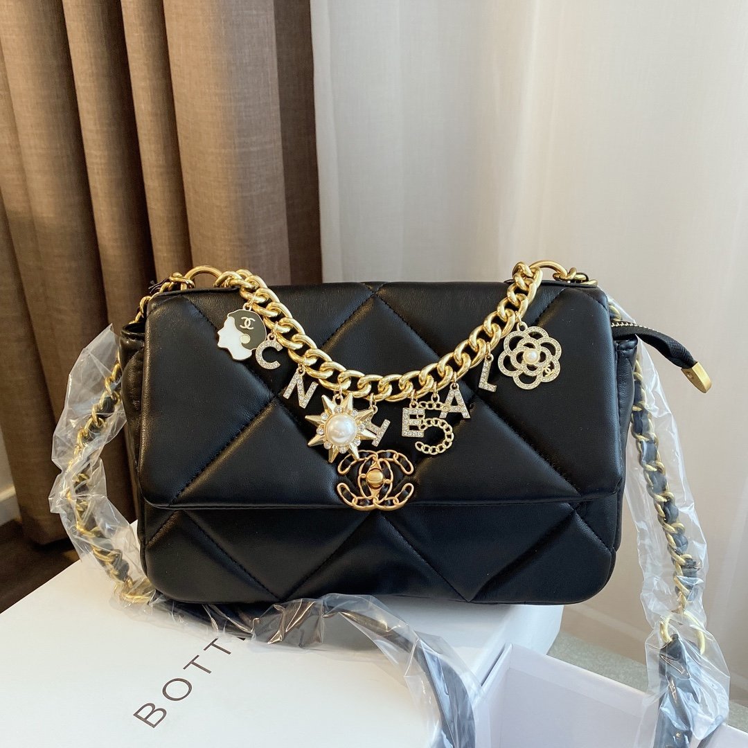 Designer Handbags Chanel 064