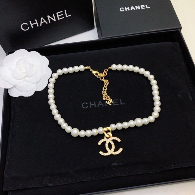 BG - Holiday Necklace chanel040
