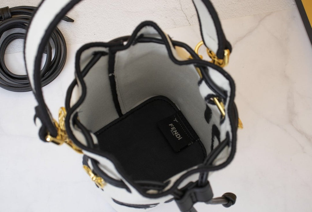 Designer Handbags Fendi 050