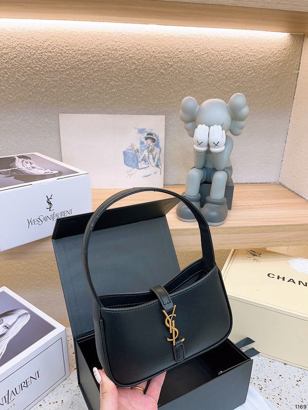Luxury - Gucci Bags - 150