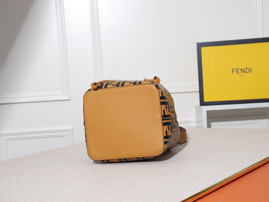 Luxury  Bags Fendi 037