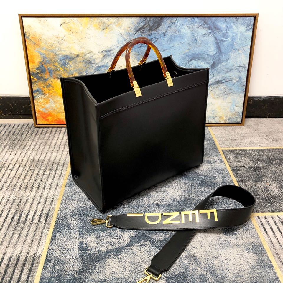 Luxury  Bags Fendi 260