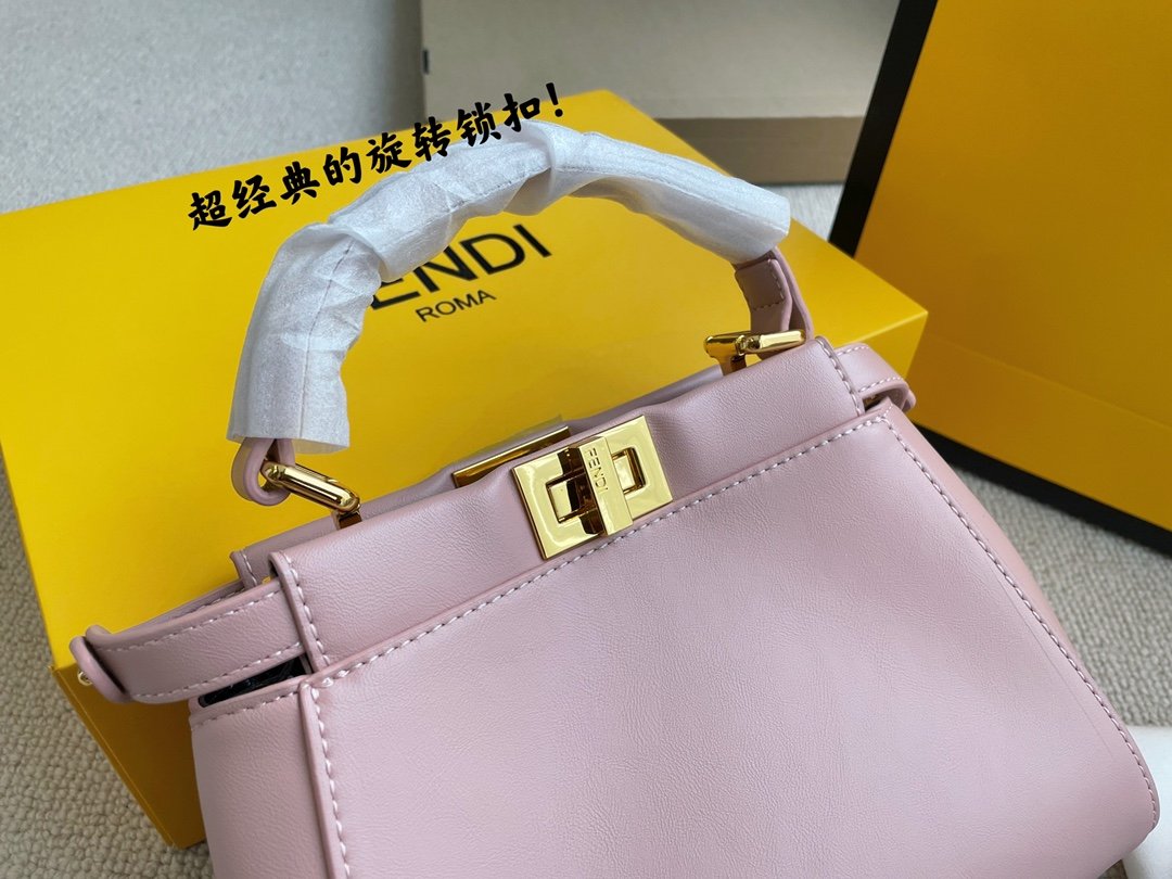 Luxury  Bags Fendi 131
