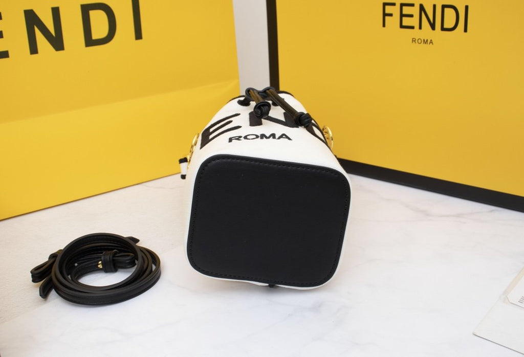 Designer Handbags Fendi 050
