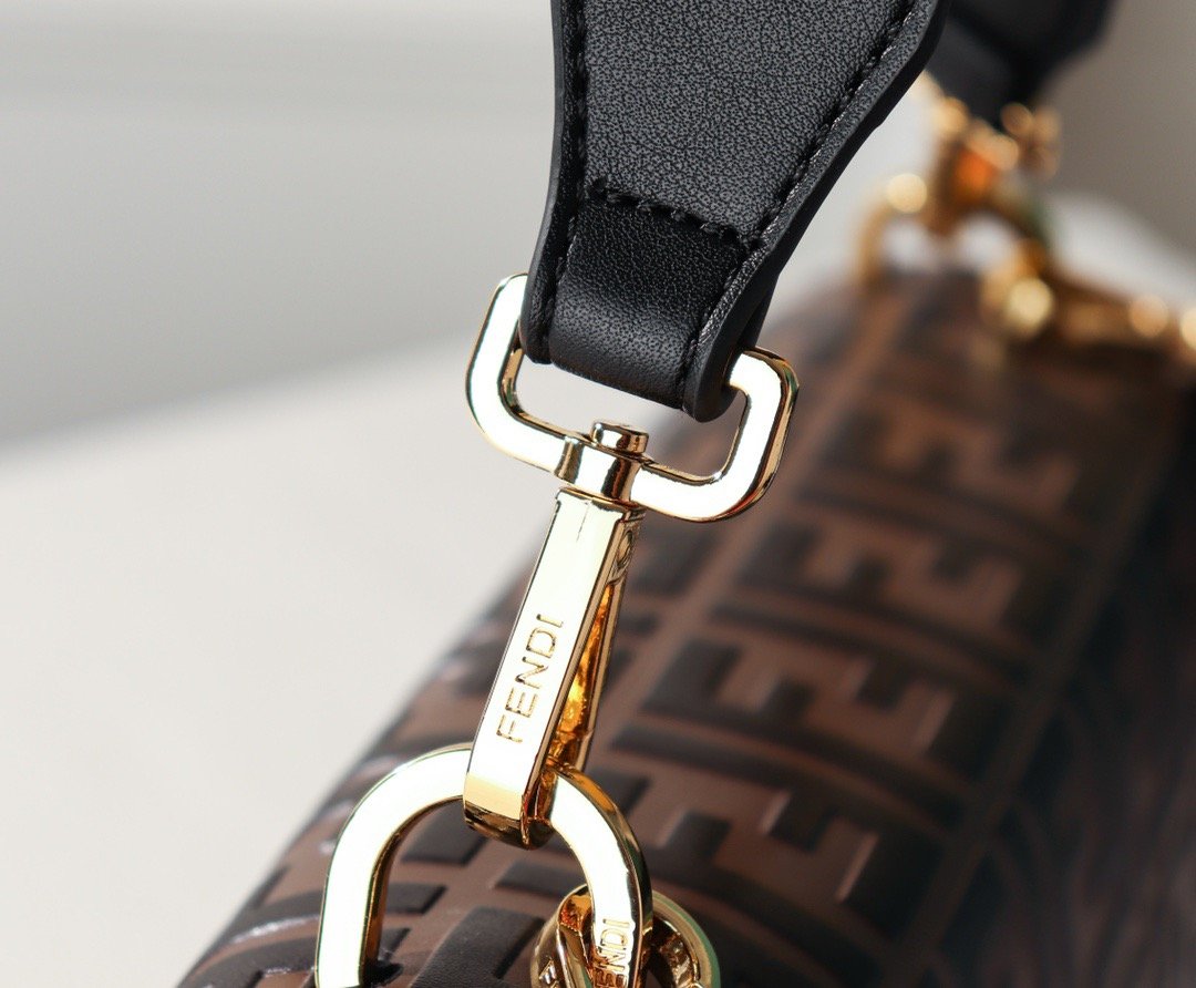 Designer Handbags Fendi 071