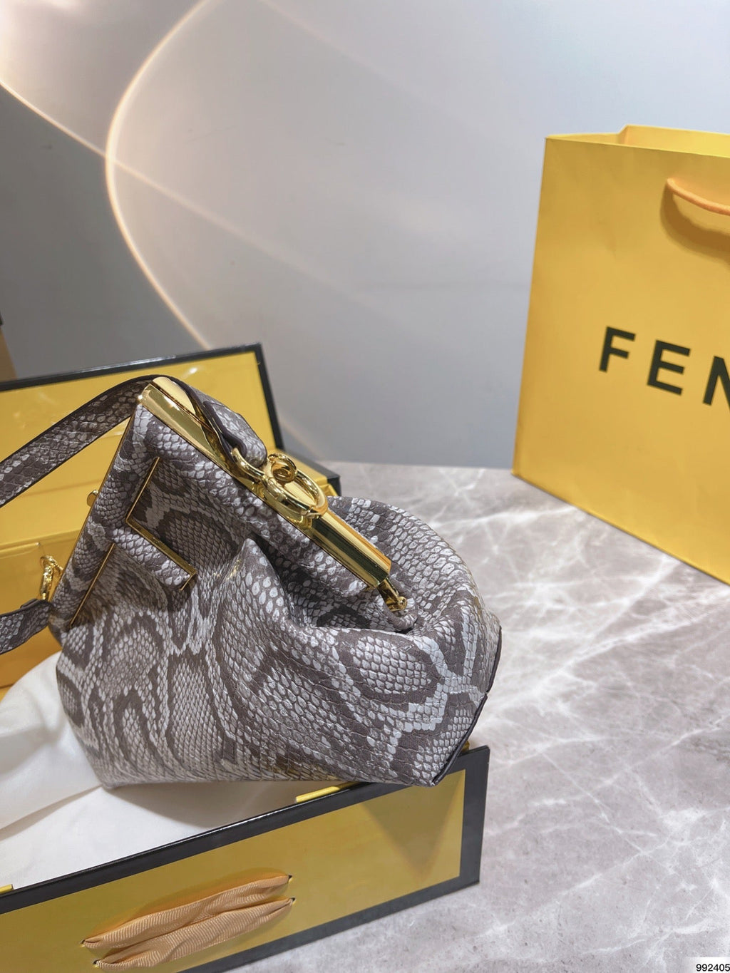 Luxury  Bags Fendi 237