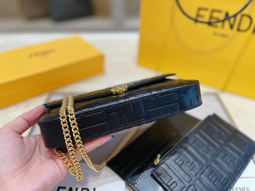 Luxury  Bags Fendi 126