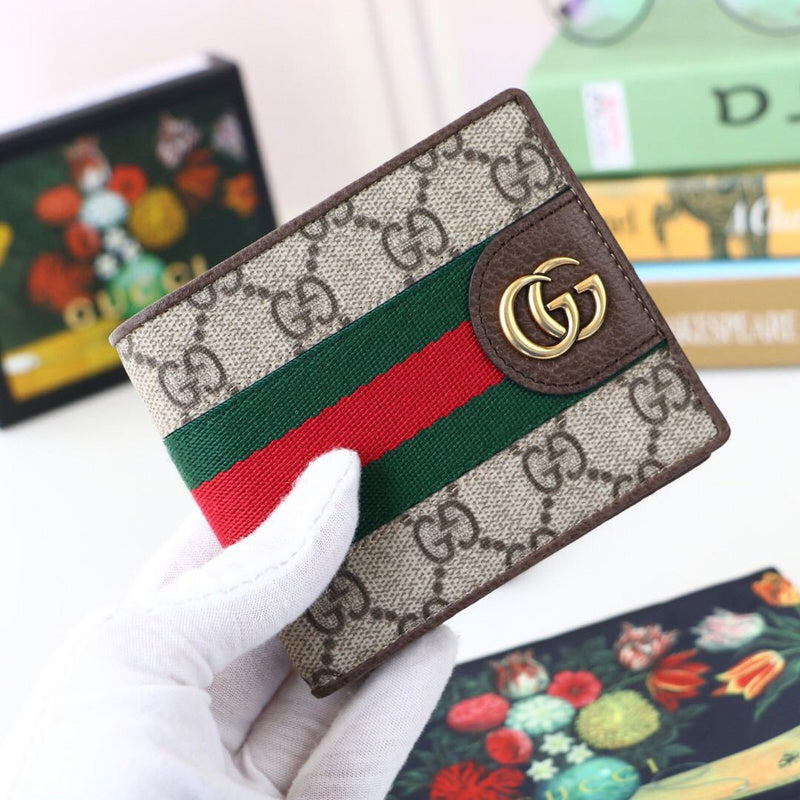 Gucci   Luxury Bags  852