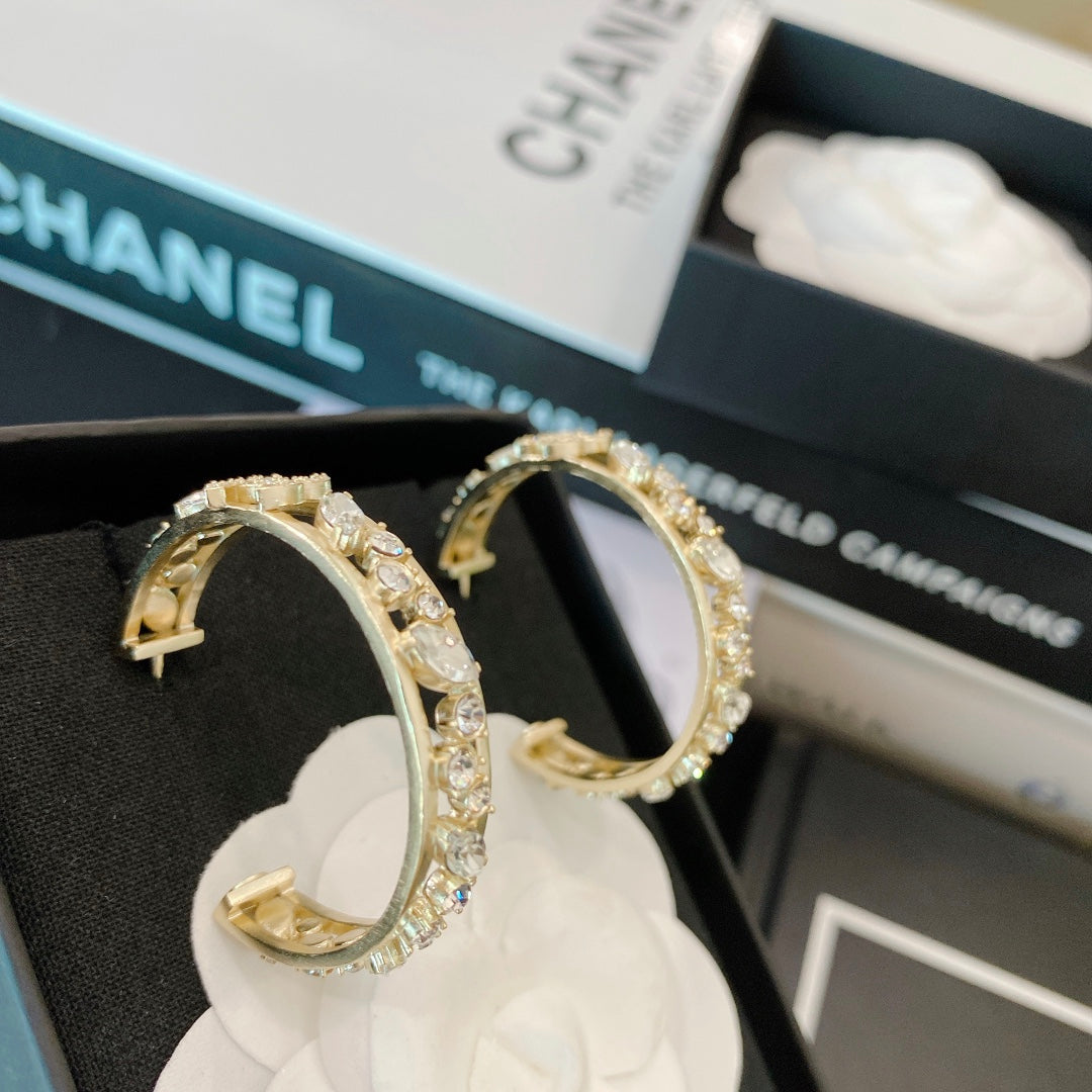 BG - Holiday Earring chanel 006