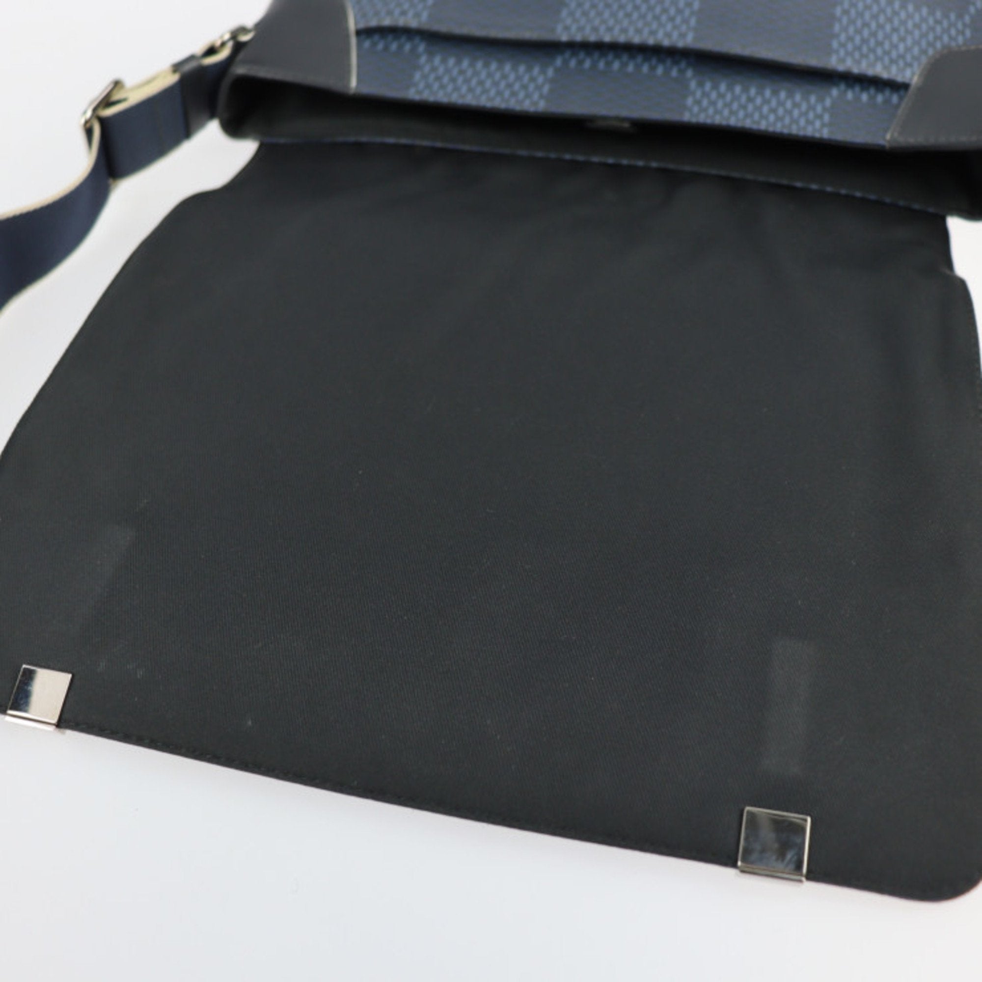 Louis Vuitton Navy Leather District shopper bag