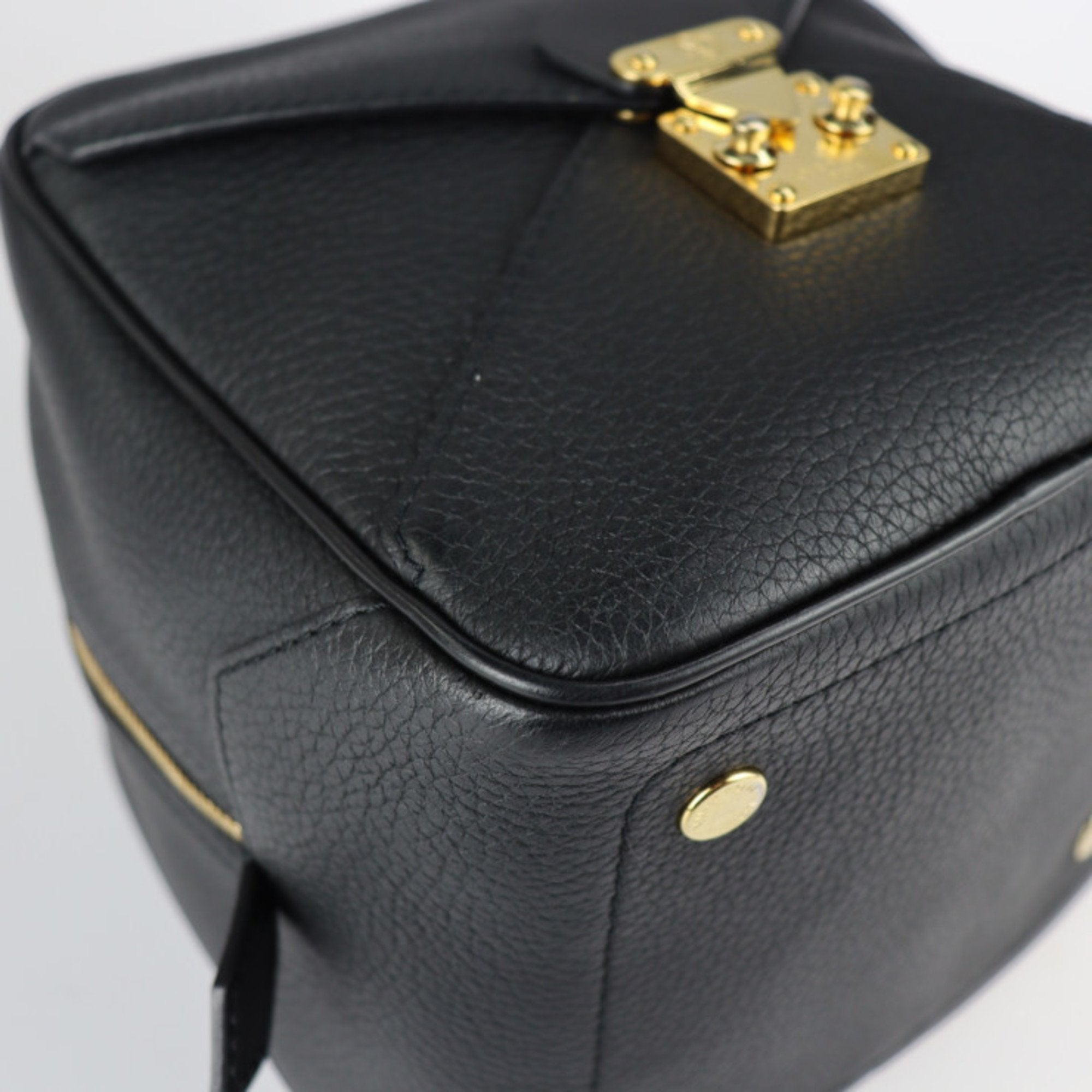 Louis Vuitton Black Leather Square bag handbag bag
