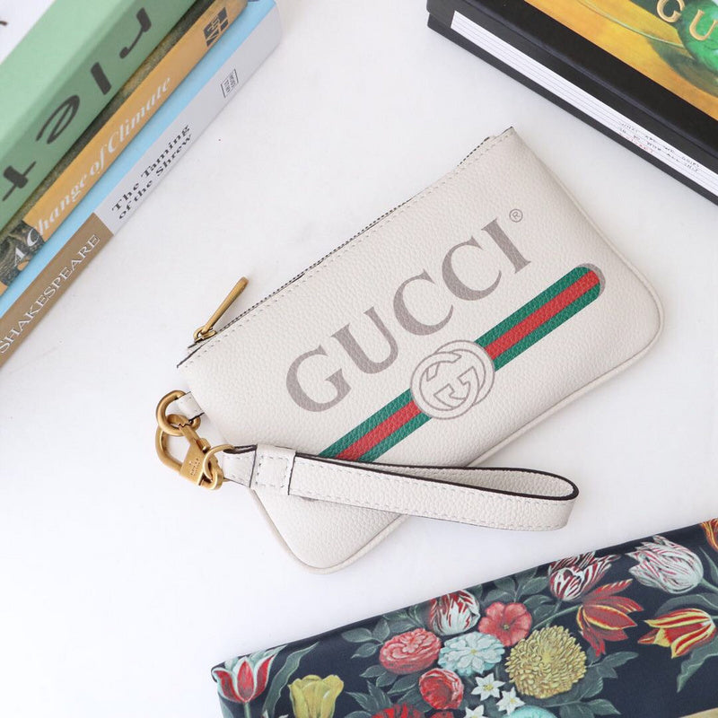 Gucci   Luxury Bags  869