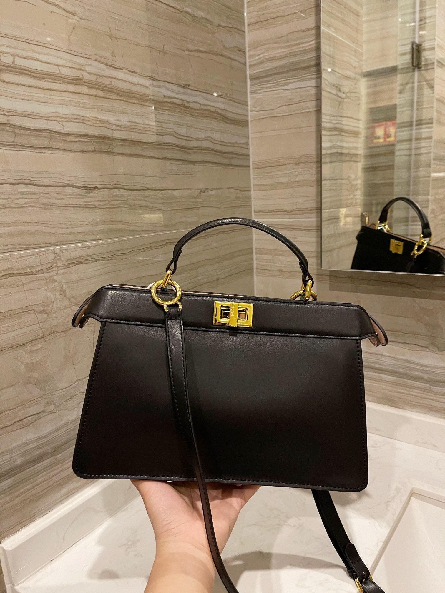 NEW Arrival Bags Fendi 111