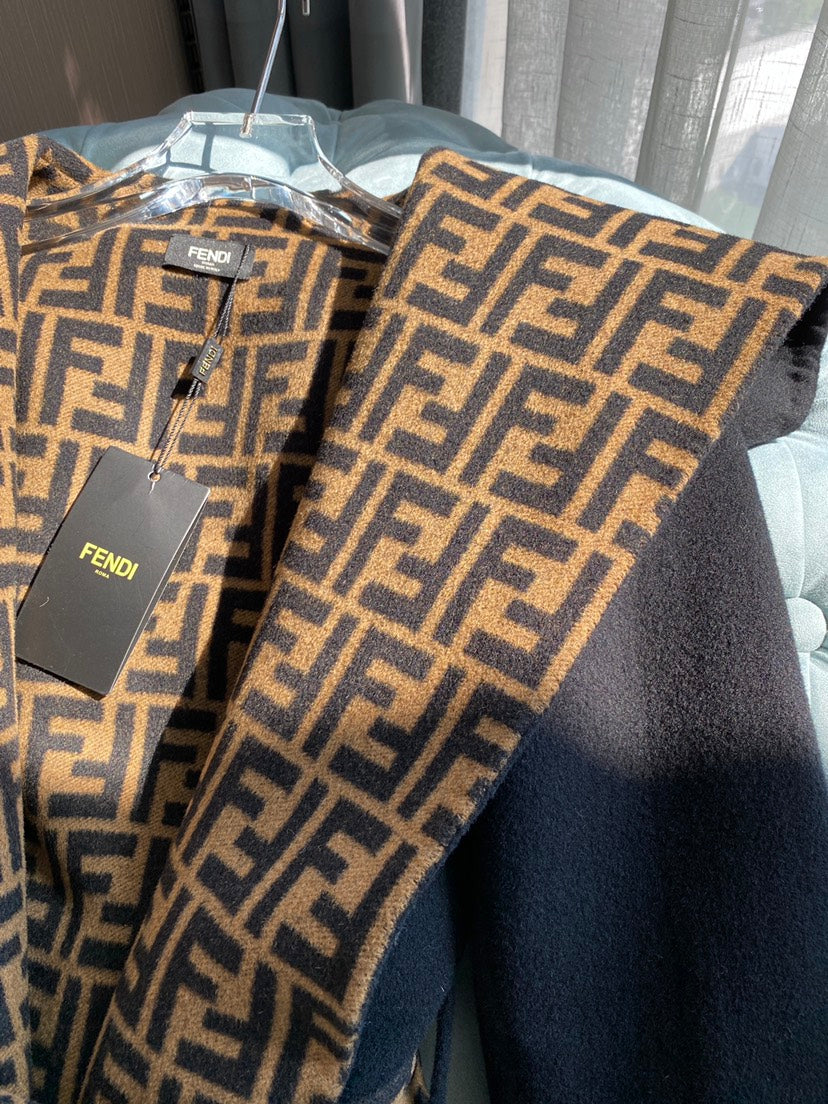 LuxuryWrap Coat  Fendi 001
