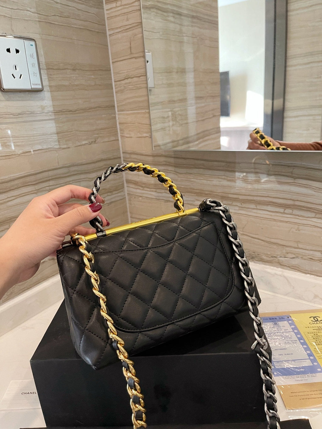 Designer Handbags Chanel 056