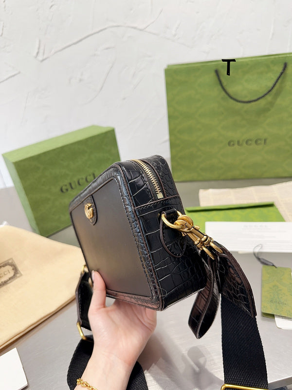 Luxury - Gucci Bags - 112