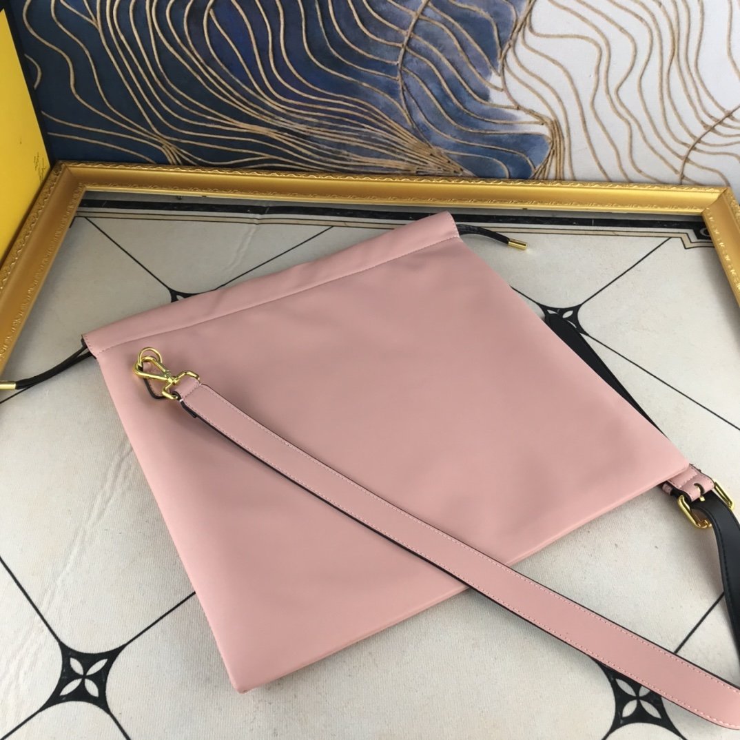 Designer Handbags Fendi 044