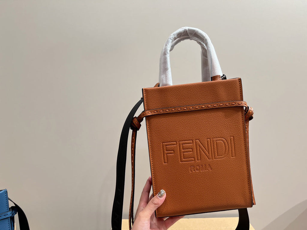 Luxury Bags Fendi 296