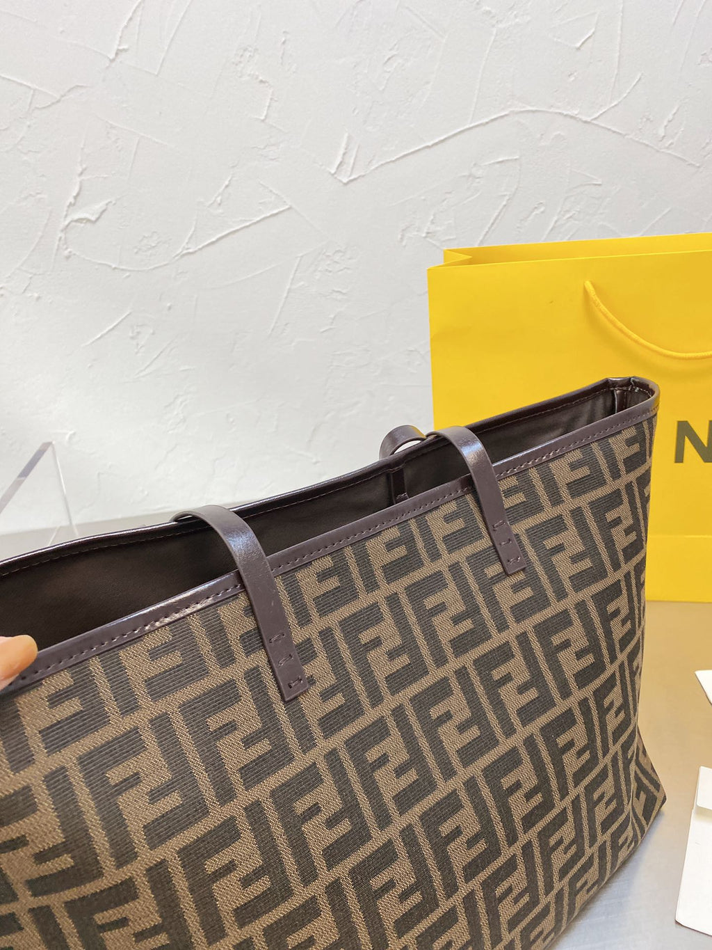 Luxury  Bags Fendi 124