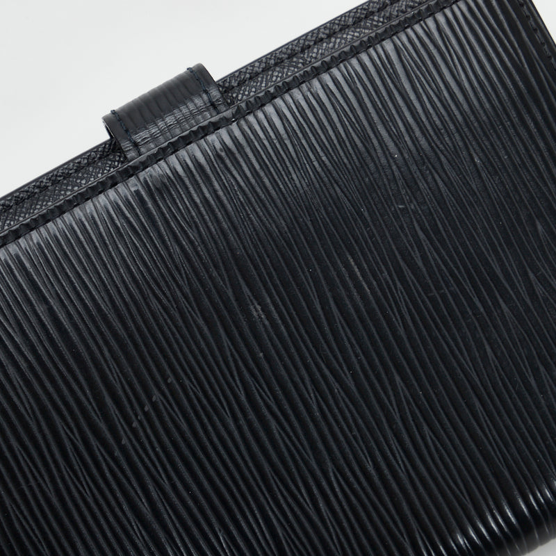 Louis Vuitton Louis Vuitton Epic R20052 Handbook Cover Leather Noir Black