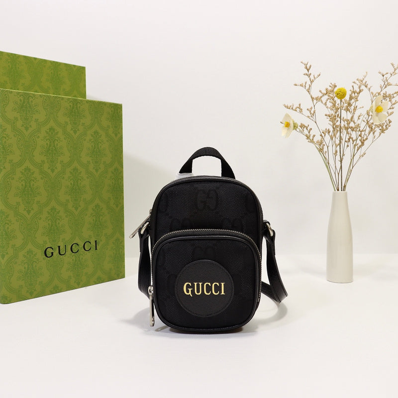 GGG - Bags District - 015