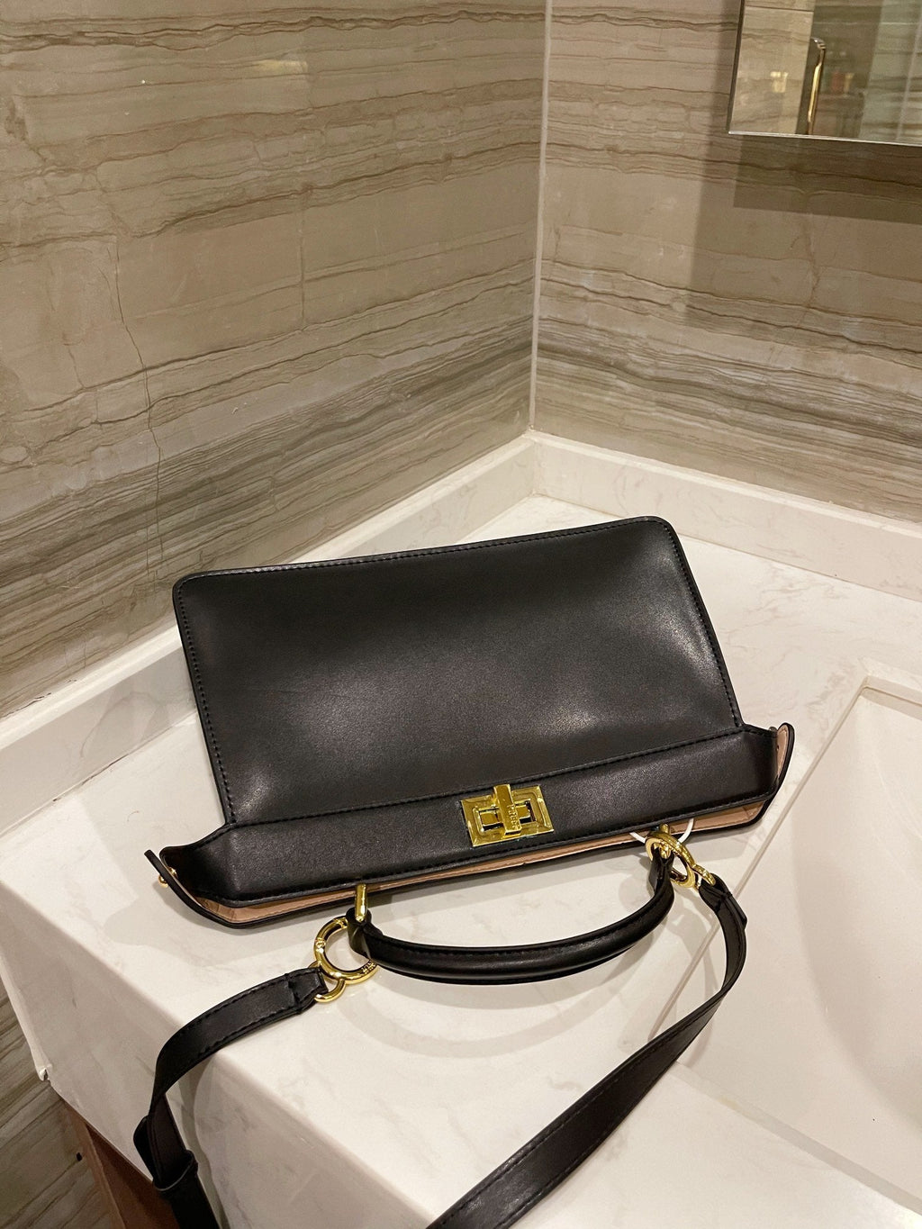 NEW Arrival Bags Fendi 111