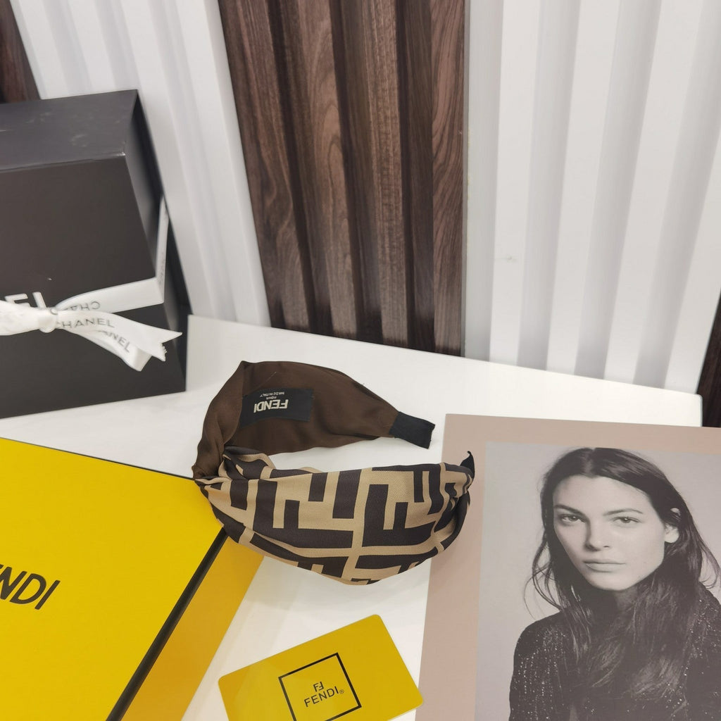 Luxury Hair Band Fendi 038