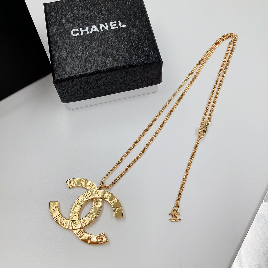 BG - Holiday Necklace chanel043