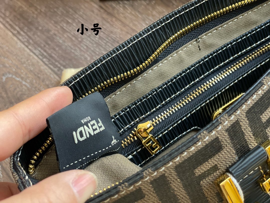 Luxury  Bags Fendi 118